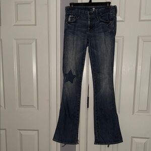 Women's one of a kind star patch flare Jeans - A pocket